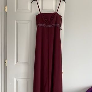 Maroon prom dress